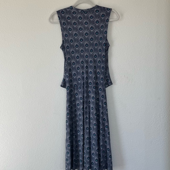 Tory Burch 100% Silk Wrap Dress Peacock Feather Print Sleeveless Purple Blue S - Picture 6 of 13